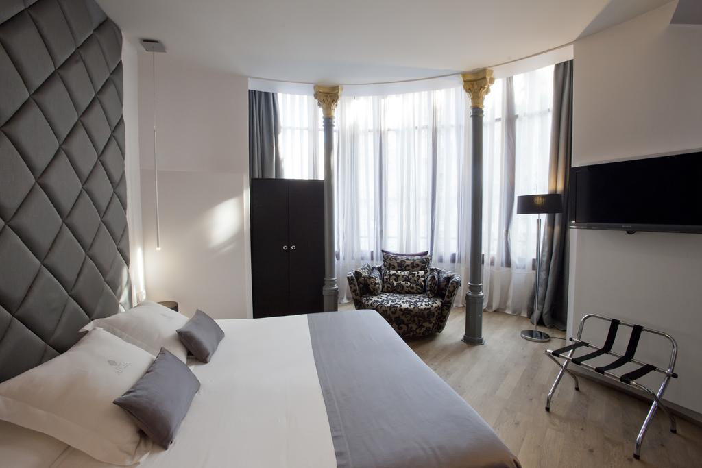 Anba Boutique (Adults Only) Bed and Breakfast Βαρκελώνη Εξωτερικό φωτογραφία