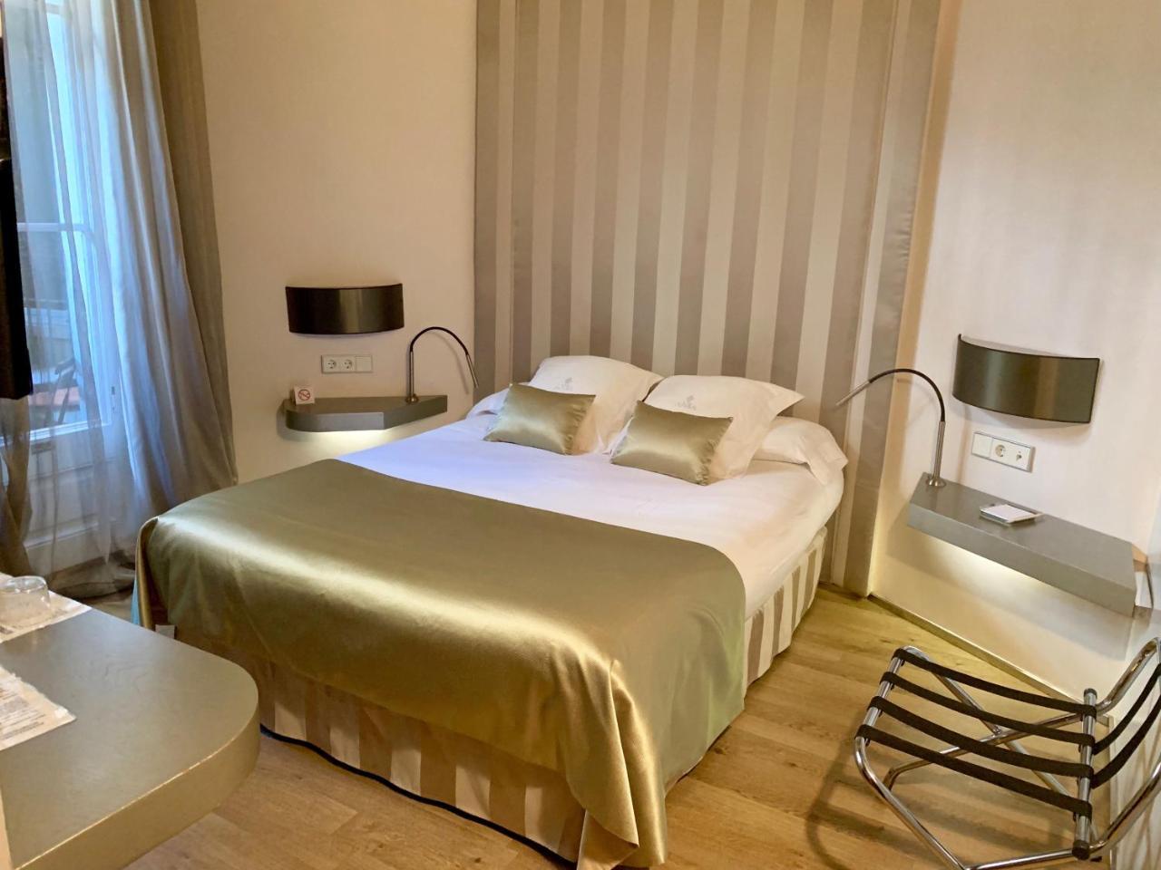 Anba Boutique (Adults Only) Bed and Breakfast Βαρκελώνη Εξωτερικό φωτογραφία